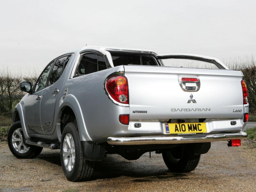  Mitsubishi L200 Barbarian 2010 года  (фото 5 из 17)